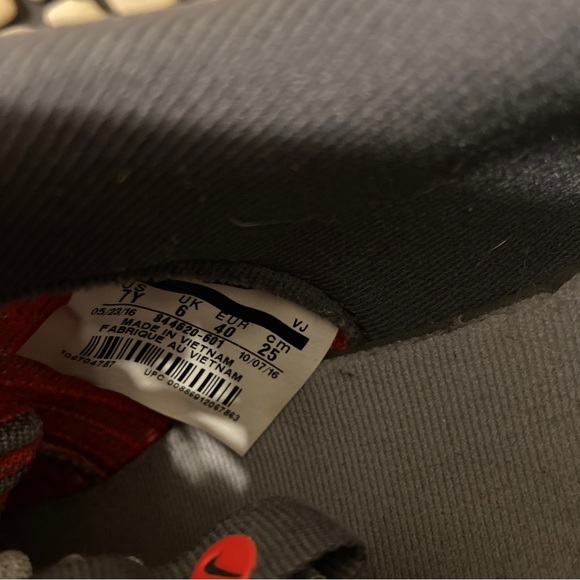 Nike sneakers - Picture 5 of 5